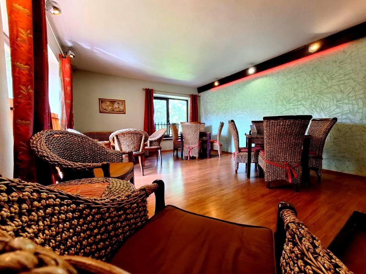 Vila Fenix B&B Ruzomberok Esterno foto